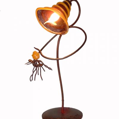 Lámpara de sobremesa. Hierro y vidrio soplado.