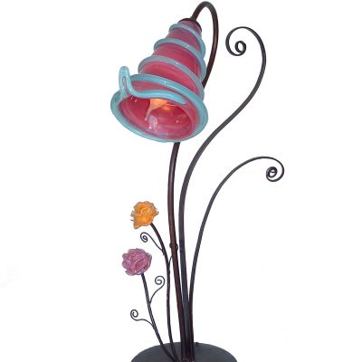 Lámpara de sobremesa. Hierro y vidrio soplado.